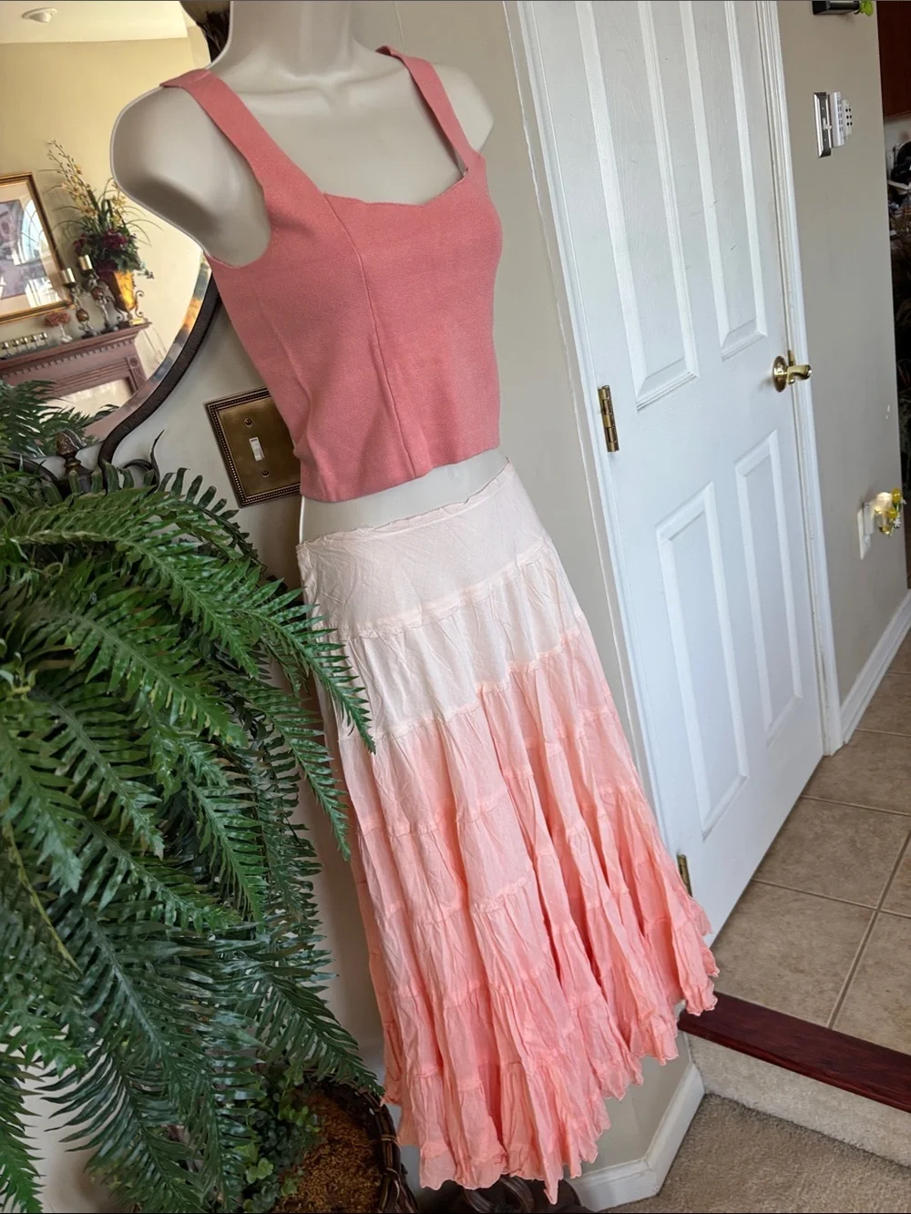 Aqua Ombre Coral Tiered Midi Skirt w/ Abercrombie & Fitch Sleeveless Crop Top